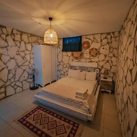 Mor Salkim Konagi מלון